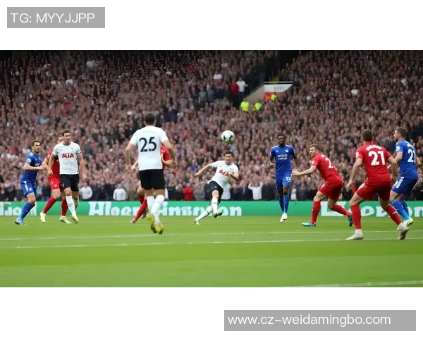 卡包足球球星闪耀绿茵收藏热潮点燃球迷激情与荣耀